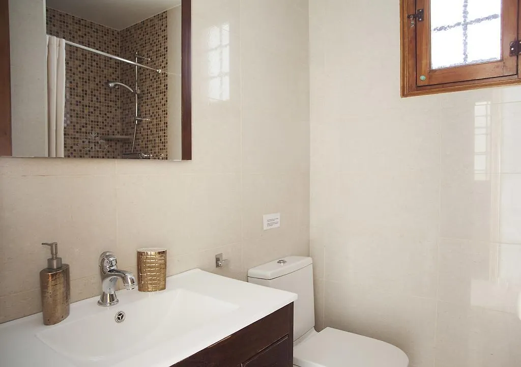 Aparteasy - Authentic Family Apartment Barcelona Spanyolország